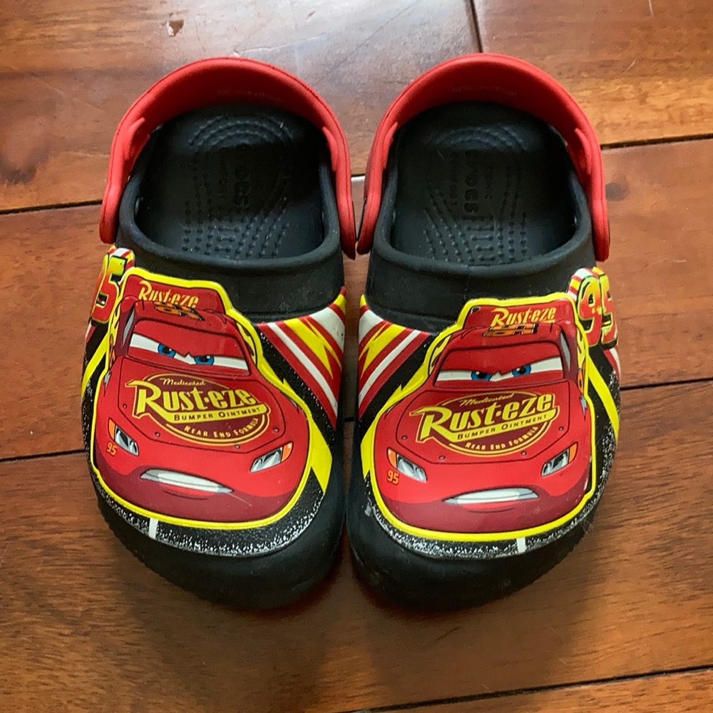 Disney Cars Light up Crocs size 9